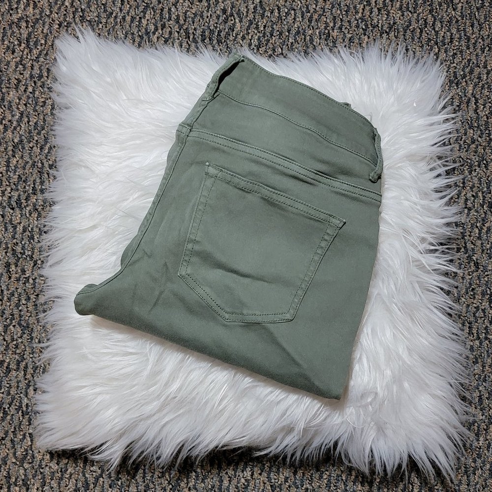 Maurices Khaki Army Green Stretch Jeggings Size Small